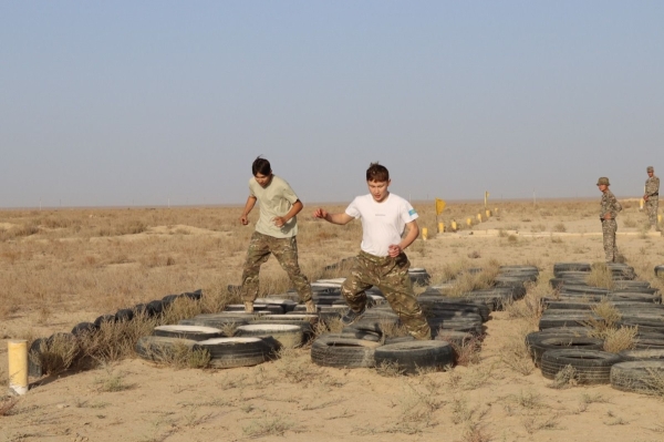 
                        Студенты Актау участвовали в полевых военно-патриотических сборах
                    