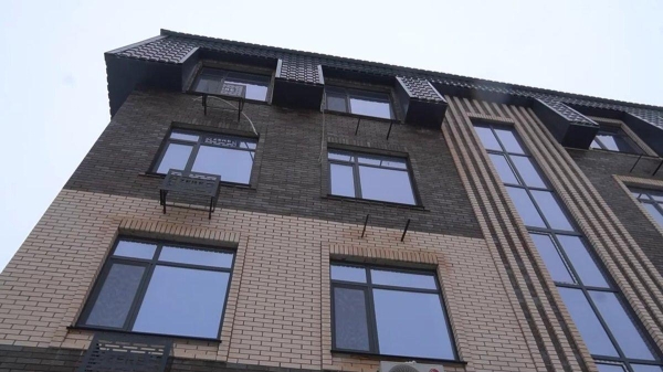 Запретили пользоваться канализацией в новом ЖК: в Уральске разгорелся коммунальный скандал